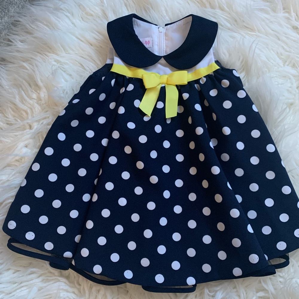 LIKE NEW Baby girl polka dot dress